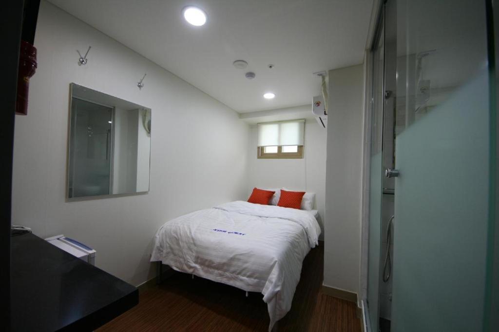 Star Guest House Seul Zewnętrze zdjęcie